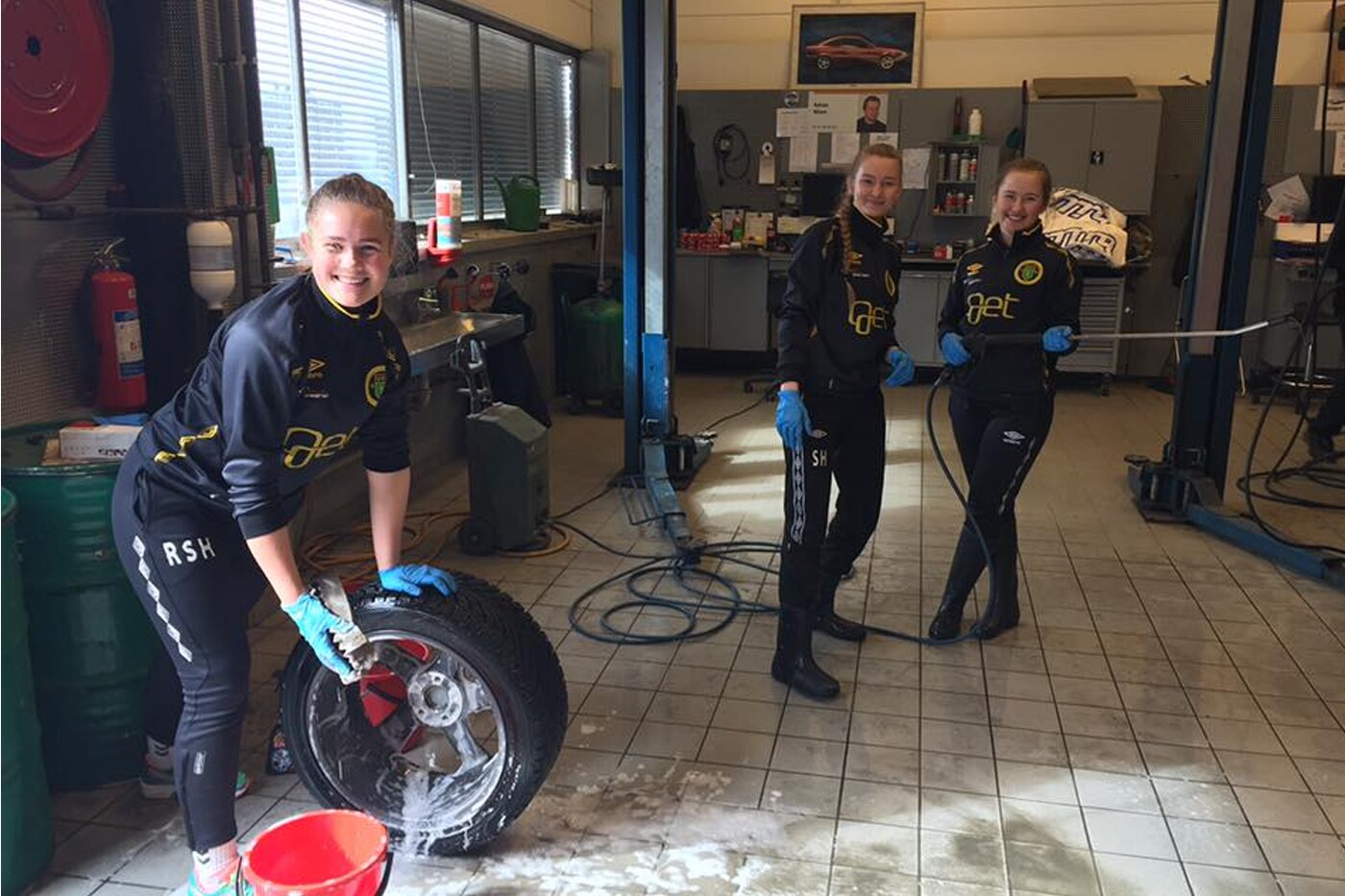 Håndballjetner hos Bilia Jessheim. Foto.